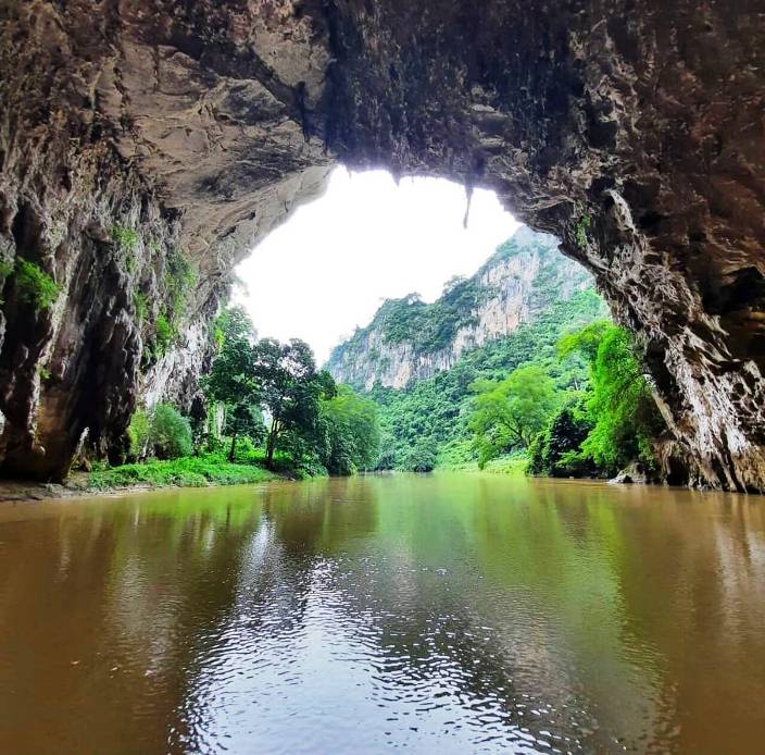 grotte Puong-lac Ba Be-Bac Kan